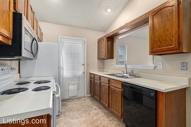 Foto del edificio - 4 br, 2 bath House - 8361 Steadman Dr