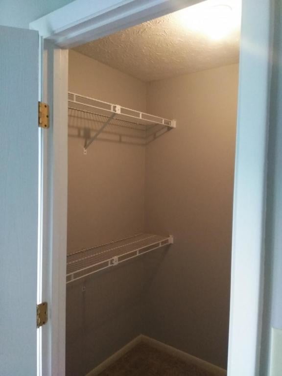 Building Photo - 10 Creekwood Drive Unit 8