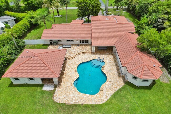 Foto del edificio - 5963 NW 75th Way