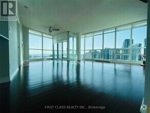 Building Photo - 231-2231 Fort York Blvd