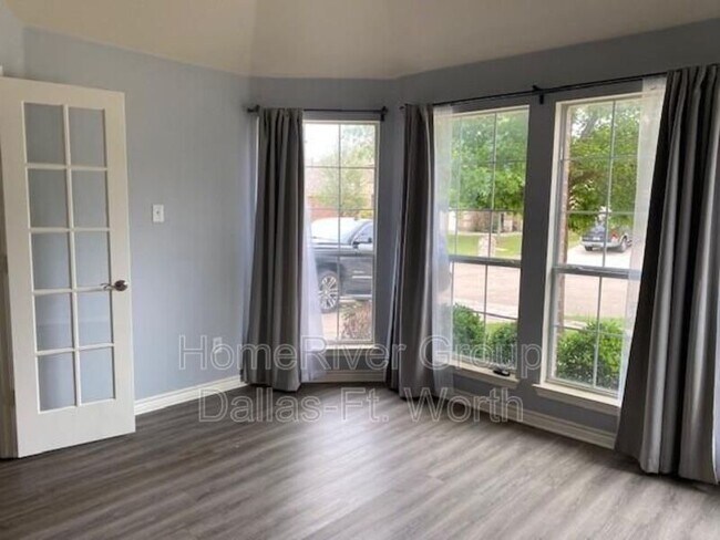 Building Photo - 11744 Wild Pear Ln