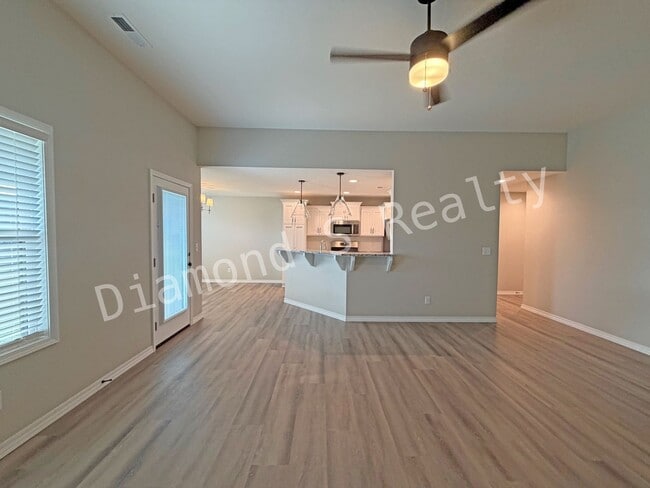 Building Photo - **Gorgeous 4-Bedroom Home in Olde World Estates Subdivision**