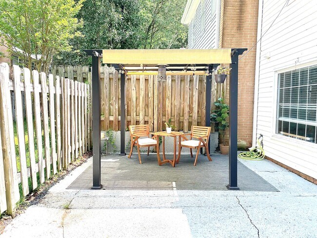 Foto del edificio - 838 Heritage Sq