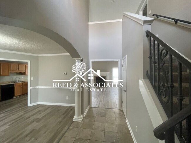 Building Photo - 2-Story Home Located in Quiet Cove!