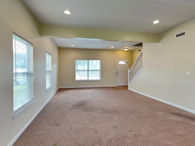 Building Photo - 10414 Bellchime Ct