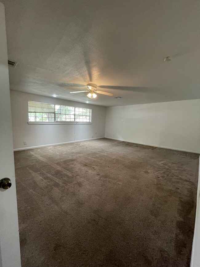 Building Photo - 10020 Gamma Dr