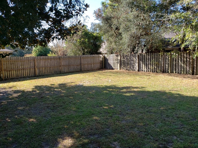 Building Photo - 2061 Riviera Ln S