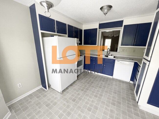 Building Photo - 308 Angie Dr