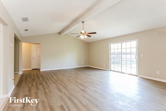 Building Photo - 12561 Dorwinion Ct