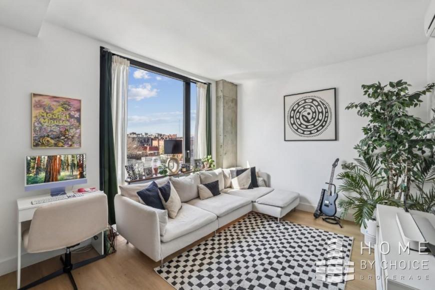 Foto principal - 2 bedroom in BROOKLYN NY 11237