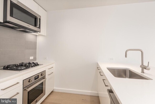 Foto del edificio - 1110 23rd St NW