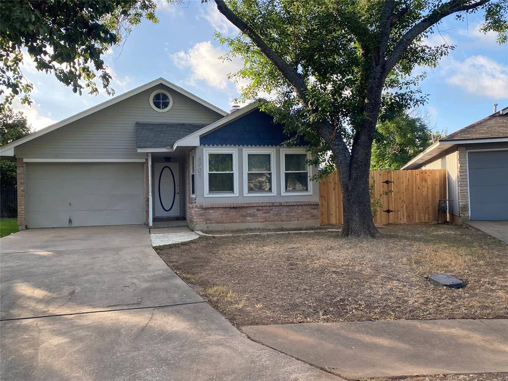 Foto principal - 8901 Shattuck Cove
