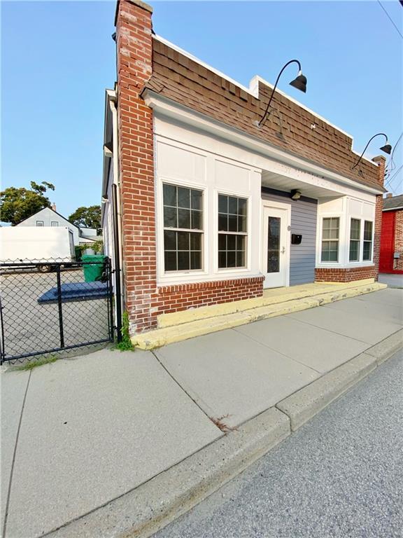 826 W Shore Rd, Warwick, RI 02889 House Rental in Warwick, RI