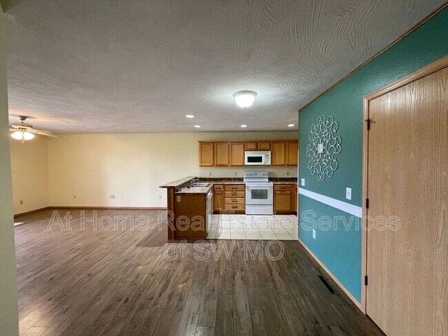 Foto del edificio - 730 Olive St