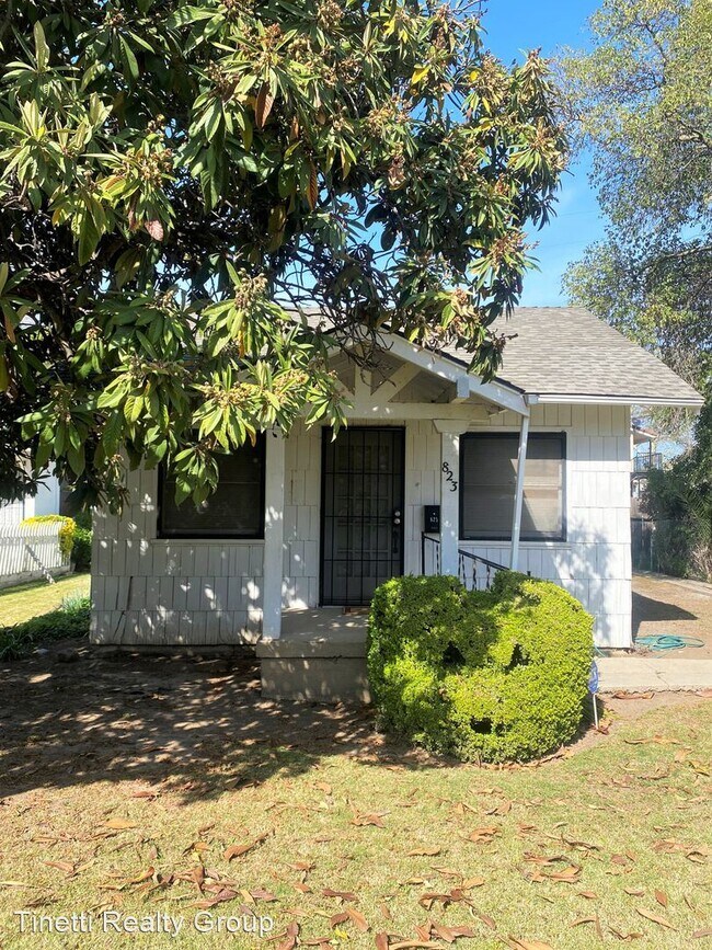 Building Photo - 1 br, 1 bath House - 823 W 21st St.
