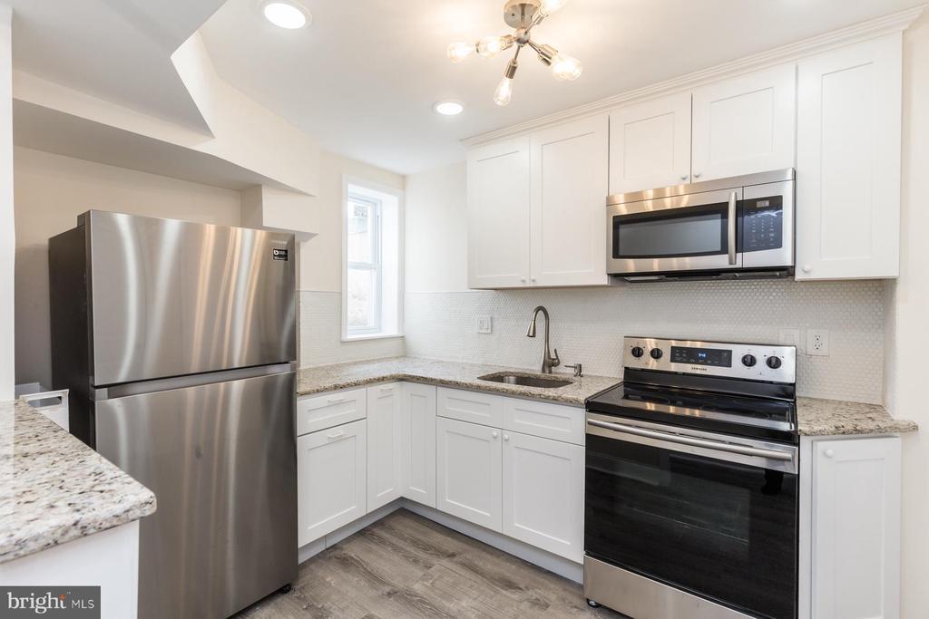 Primary Photo - 537 N 33rd St