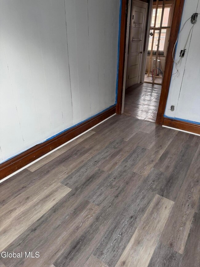 Building Photo - 850 Peoples Ave