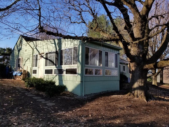 Foto del edificio - 923 College Ct