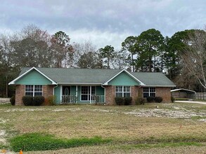 Building Photo - 176 Whippoorwill Cir