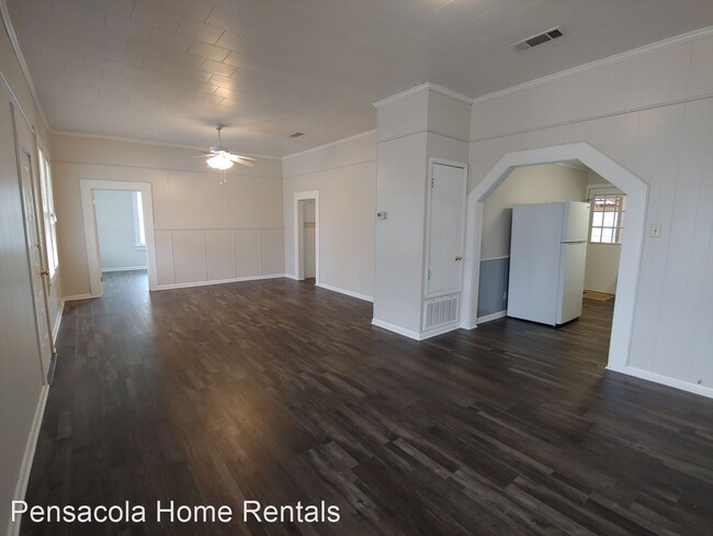 Building Photo - 3 br, 1 bath House - 5404 N Blue Angel Par...