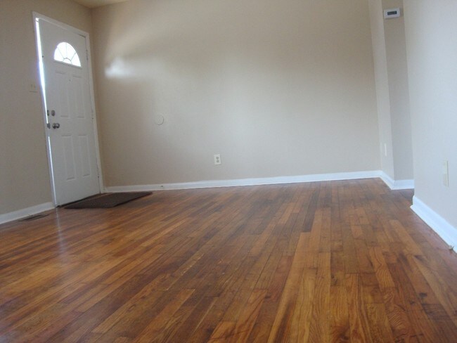 Foto del edificio - 6010 Jefferson Ave
