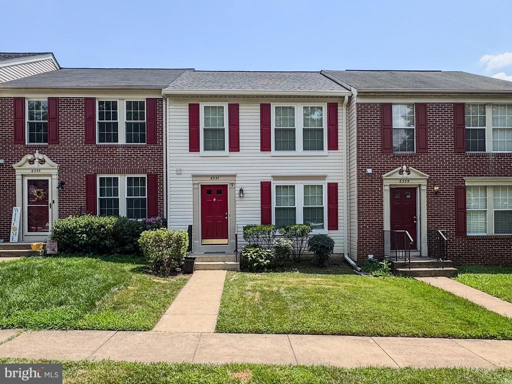 Foto principal - 6337 Littlefield Ct