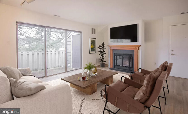 Foto del edificio - 1016 Thornton Ct