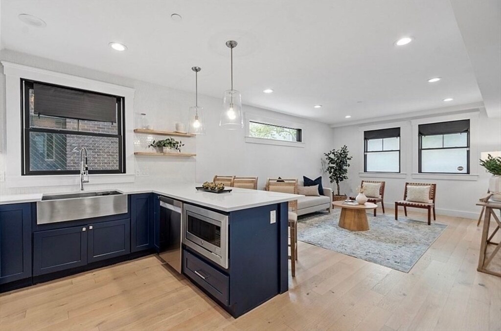 Foto principal - 331 Chelsea St