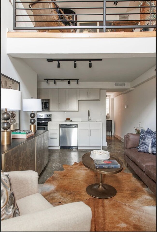 Foto del edificio - One bedroom loft in Midtown OKC!