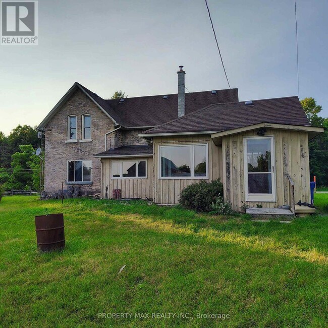 Photo du bâtiment - 5363 Davis Dr