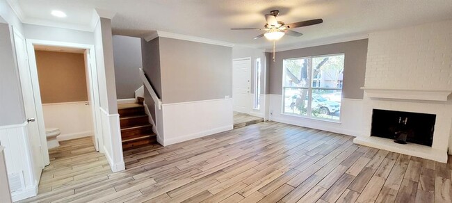 Building Photo - 11826 Leisure Dr