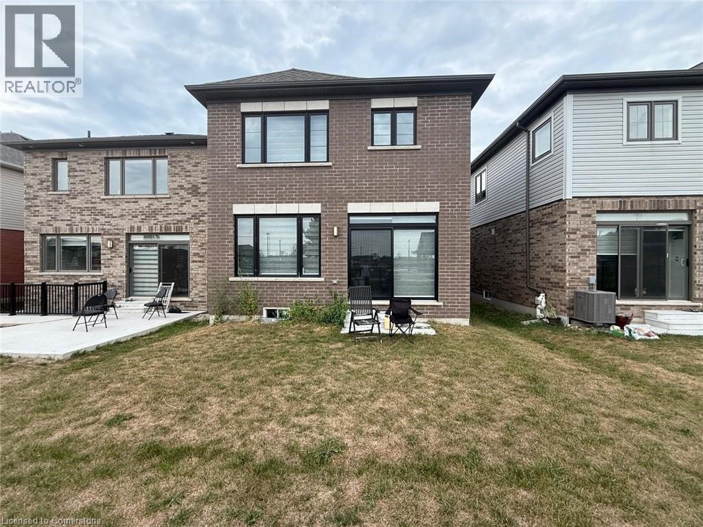 Building Photo - 19 Crossmore Cres