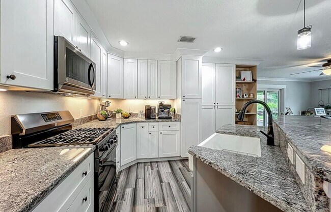 Foto del edificio - 1425 Lester Ct