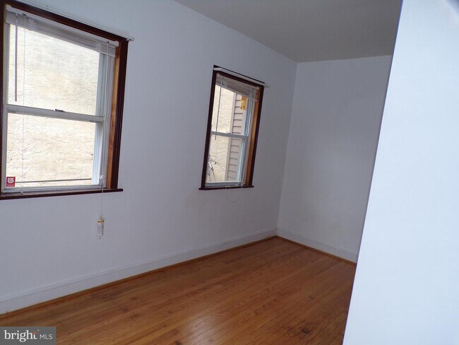 Building Photo - 1255 Pierce St