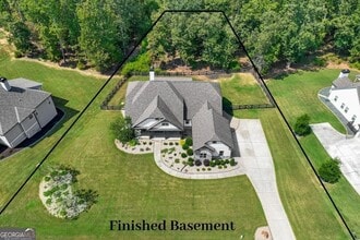 Building Photo - 207 Blue Point Pkwy