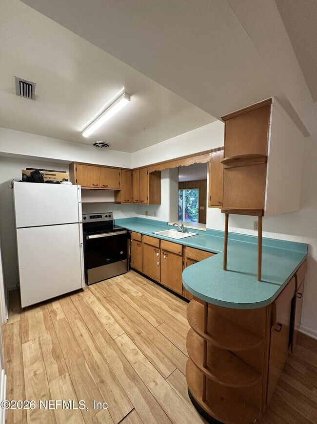 Foto del edificio - 1070 East Coast Dr