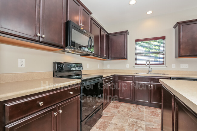 Building Photo - 3601 Torrey Ln