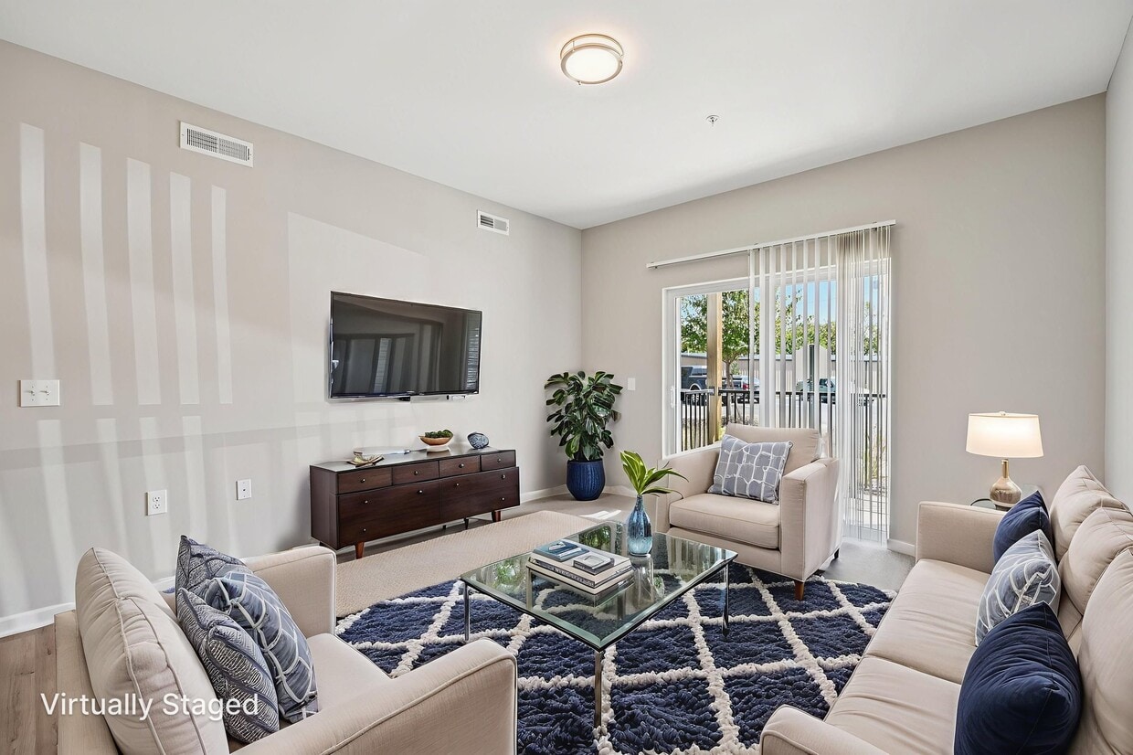 Primary Photo - The Everett Gahanna