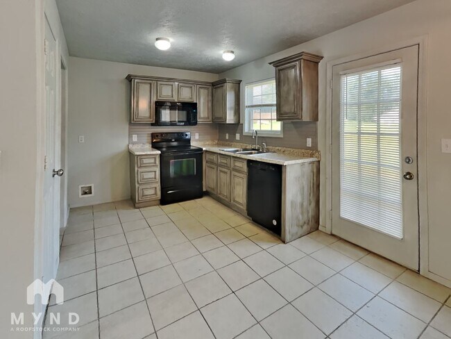 Foto del edificio - 5635 S Farm Rd 145