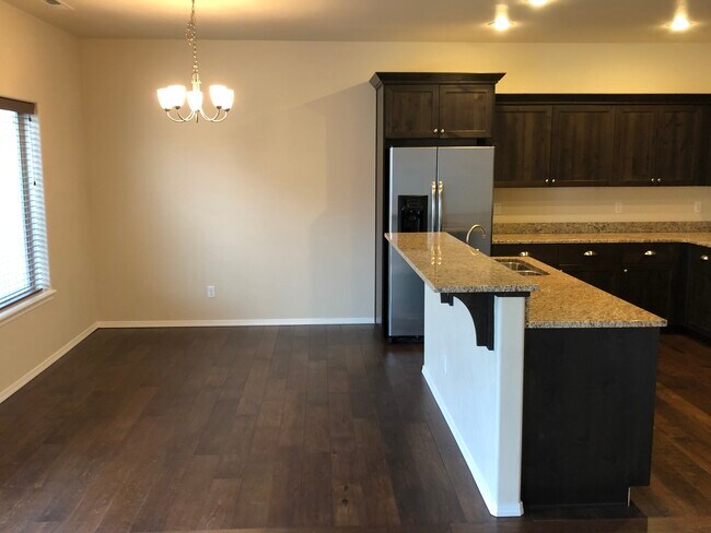 Building Photo - 8812 W Pine Nut Ln