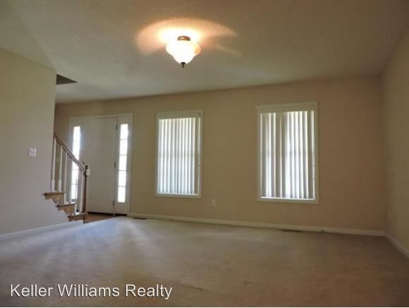 Building Photo - 102 Ebony Ln