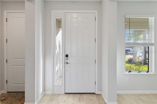 Building Photo - 5660 Blue Reef Pl