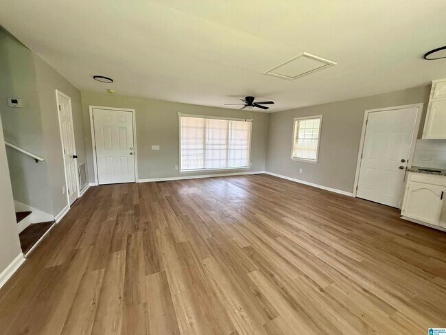 Foto del edificio - 2800 Emerald Ave