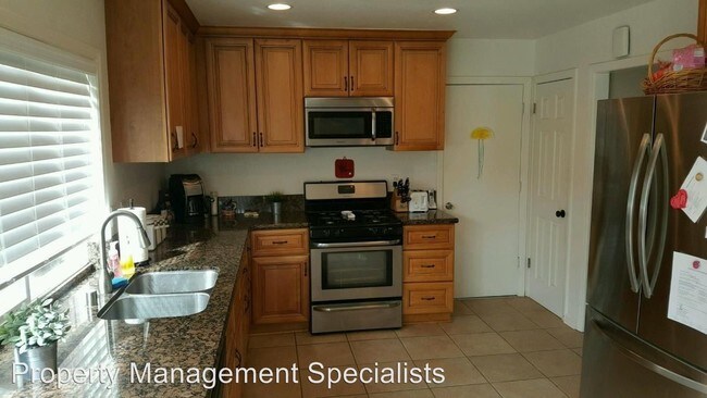 Foto del edificio - 4 br, 2 bath House - 166 S.Walter Ave