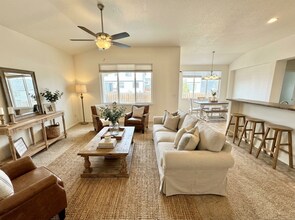 Building Photo - 4156 Cypress Ridge Ln