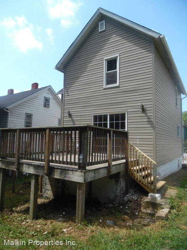 Foto del edificio - 3 br, 1 bath House - 209 N. Lincoln Avenue