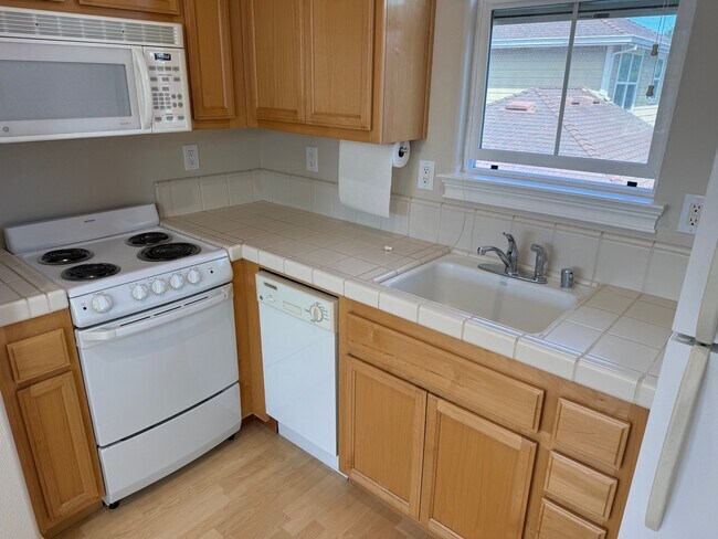 Foto del edificio - 2465 Prairie Ln