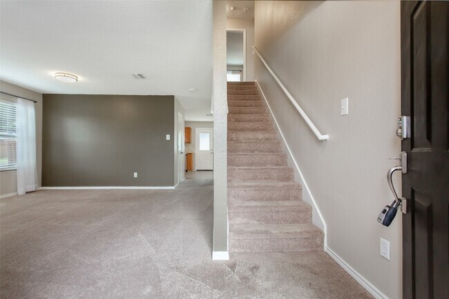 Foto del edificio - 2700 Peach Dr