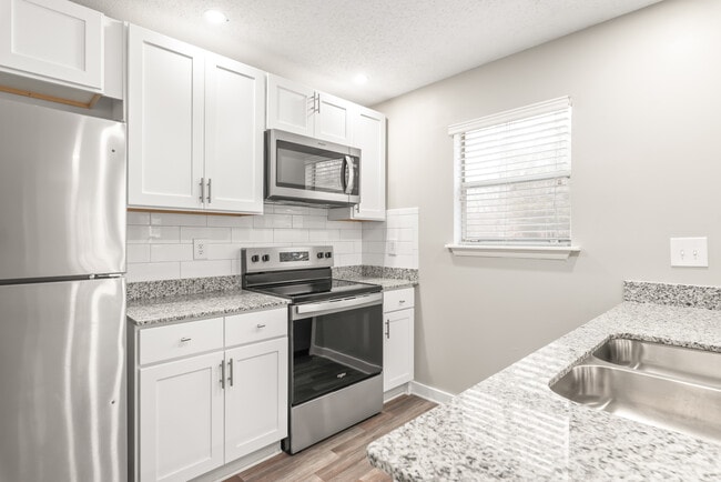 Building Photo - Windsor Landing Apartments