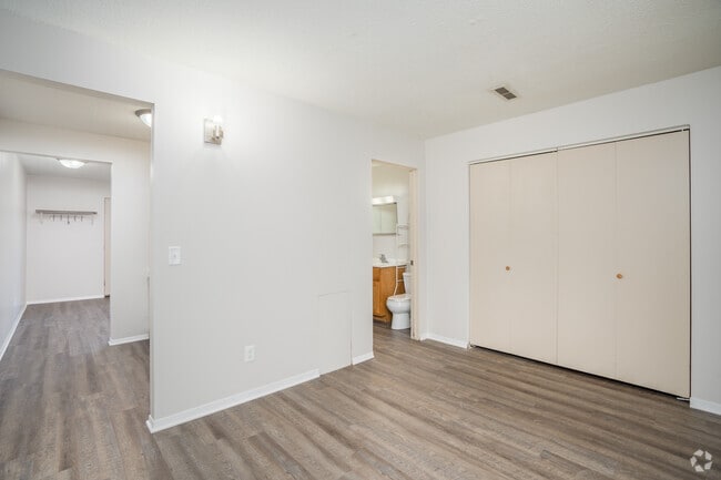 Interior Photo - The Colby